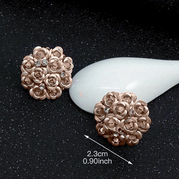 Any 2/$20! Mauve Rose & Crystal Bouquet Lever Back Stud Earrings - Picture 7 of 9